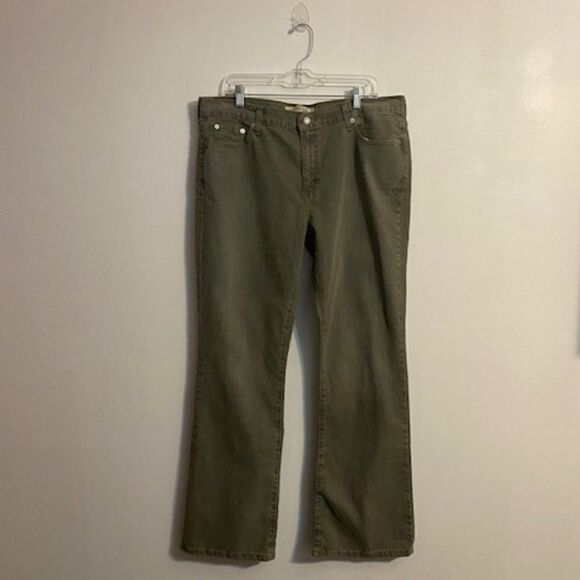 Levi's 515 Green 5 pocket bootcut jeans, size 16M - Picture 1 of 3